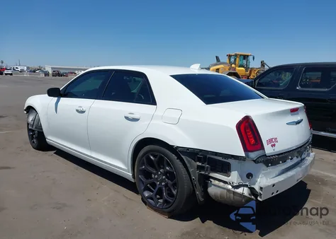 2020 Chrysler 300 Touring из США, поврежденный, VIN 2C3CCAAG2LH120327